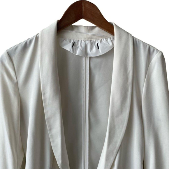 3 For $30 Harlowe & Graham White Blazer - Picture 3 of 8
